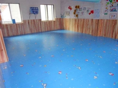 河南安阳市学校环境焕新 教室与走廊PVC及塑胶地板打蜡施工全解析